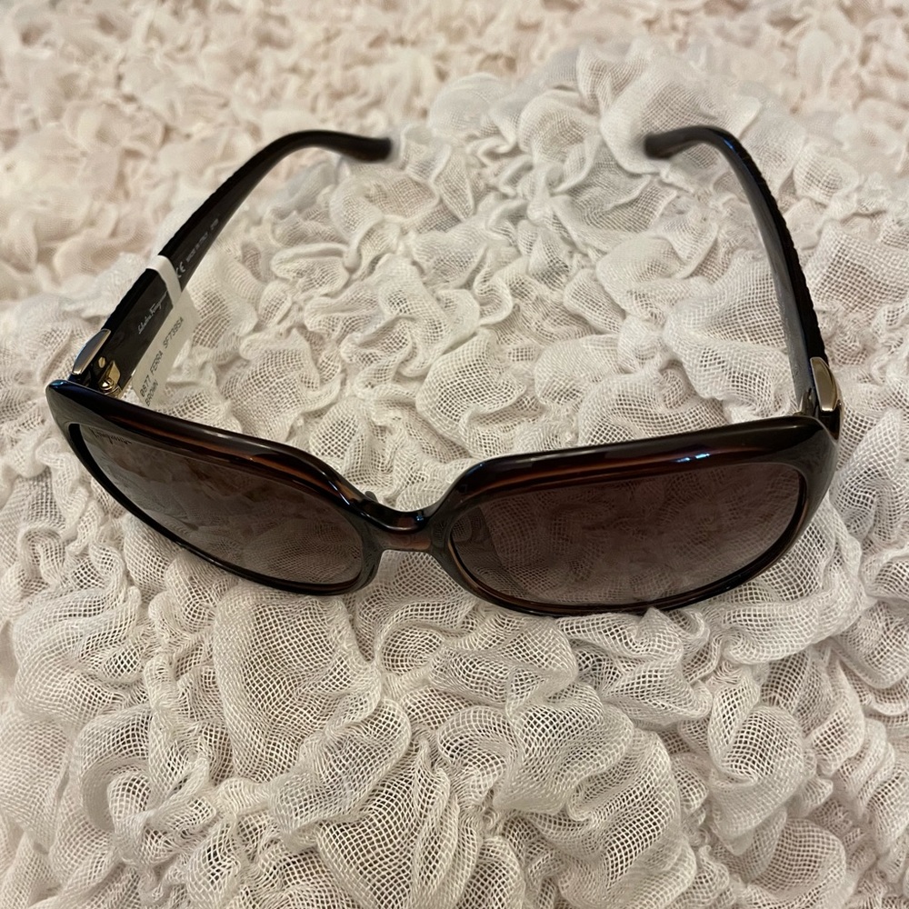 💥NWT💥Salvatore Ferragamo Square Sunglasses - Picture 6 of 11